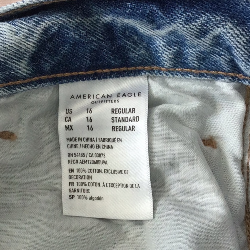 American Eagle Outfitters Blue High Rise Distressed Jeans - Picture 4 of 6